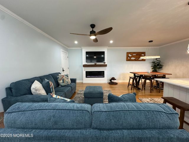 98 Wharfside Drive, Monmouth Beach, NJ 07750