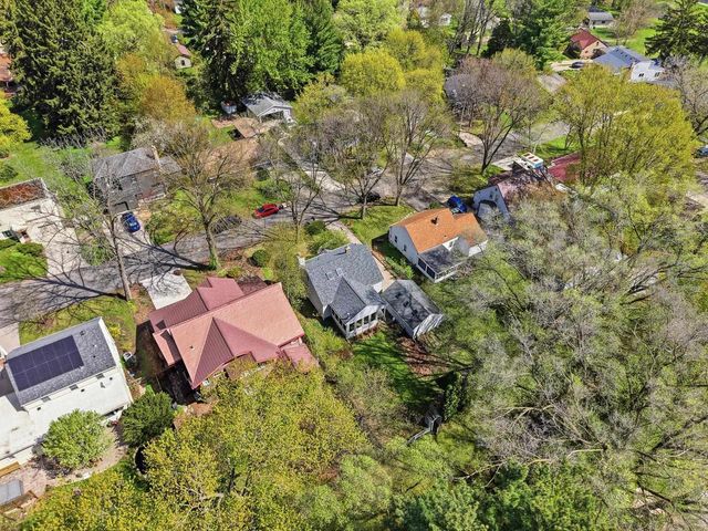 5717 Cedar Place, Madison, WI 53705