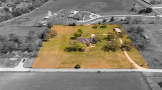 407 Locust Drive, Oak Leaf, TX 75154