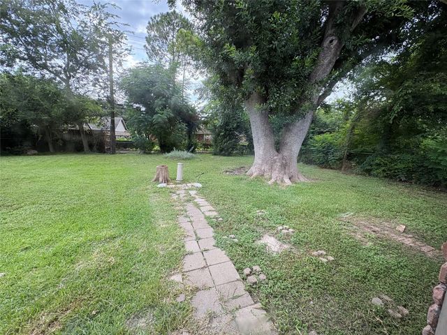 12202 Hillcroft St, Houston, TX 77035