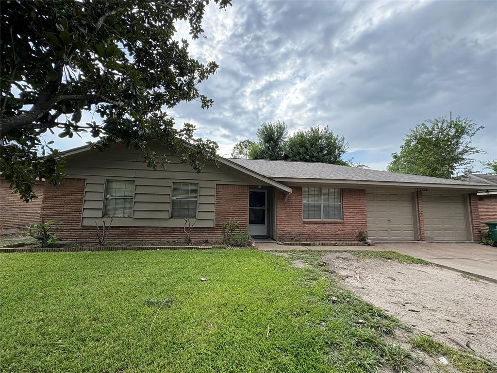 12202 Hillcroft St, Houston, TX 77035