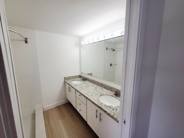 662 Burgundy N, Delray Beach, FL 33484