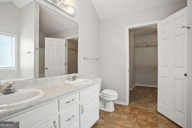 11747 Spring Lake Way, Fayetteville, GA 30215