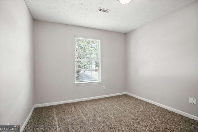 11747 Spring Lake Way, Fayetteville, GA 30215