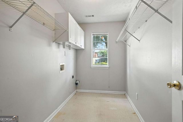 11747 Spring Lake Way, Fayetteville, GA 30215