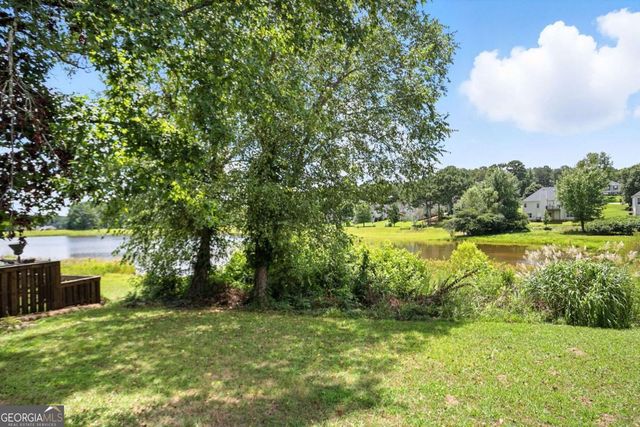 11747 Spring Lake Way, Fayetteville, GA 30215