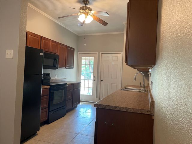 601 Bolivar Street, Denton, TX 76201