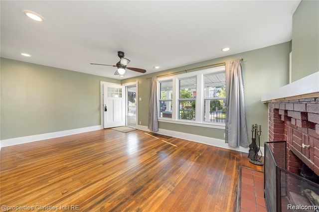 421 W Troy Street A, Ferndale, MI 48220