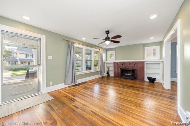 421 W Troy Street A, Ferndale, MI 48220