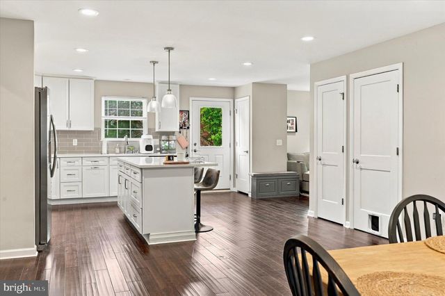 52 STATION AVE, Franklinville, NJ 08322