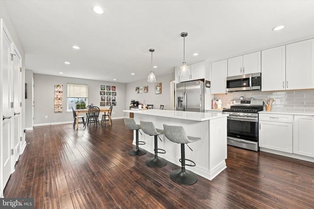 52 STATION AVE, Franklinville, NJ 08322