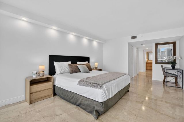 1717 N Bayshore Drive A-2935, Miami, FL 33132