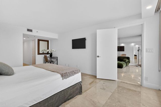 1717 N Bayshore Drive A-2935, Miami, FL 33132