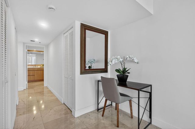 1717 N Bayshore Drive A-2935, Miami, FL 33132