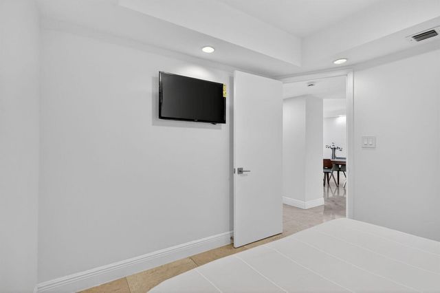1717 N Bayshore Drive A-2935, Miami, FL 33132