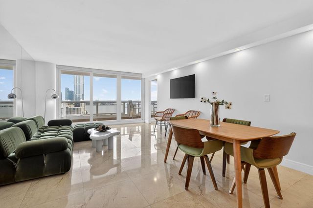 1717 N Bayshore Drive A-2935, Miami, FL 33132