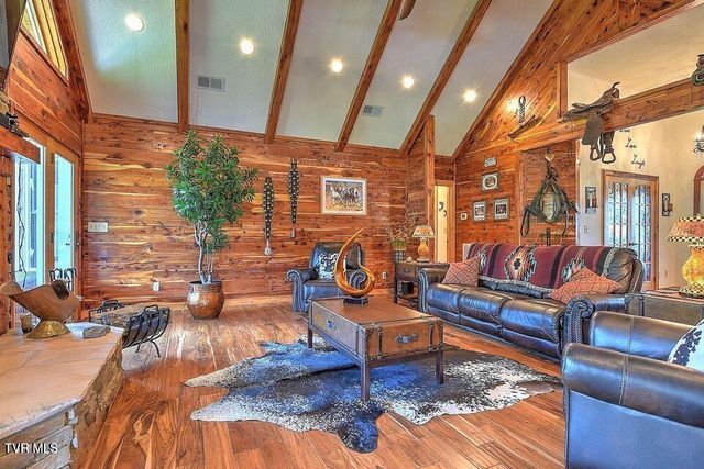 251 Fee Trail, Ewing, VA 24248