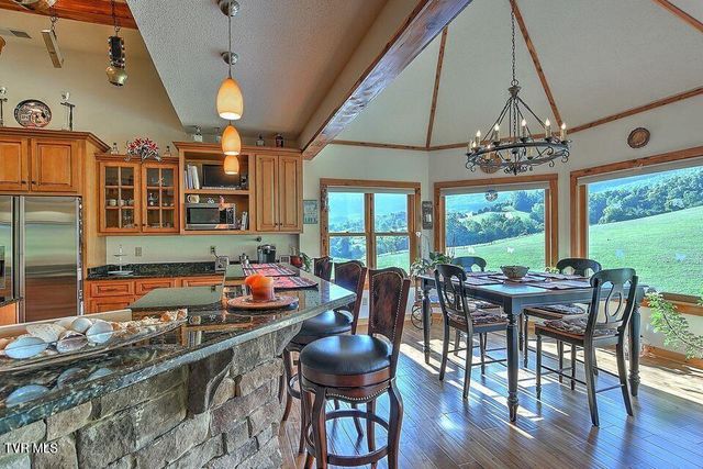 251 Fee Trail, Ewing, VA 24248