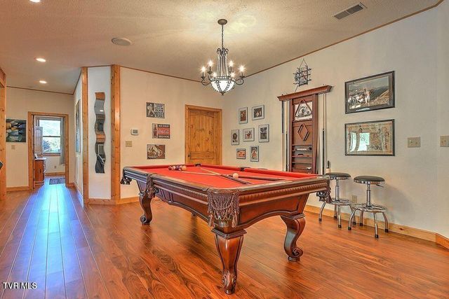 251 Fee Trail, Ewing, VA 24248