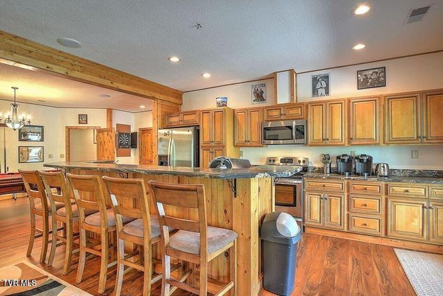 251 Fee Trail, Ewing, VA 24248