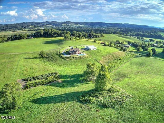 251 Fee Trail, Ewing, VA 24248