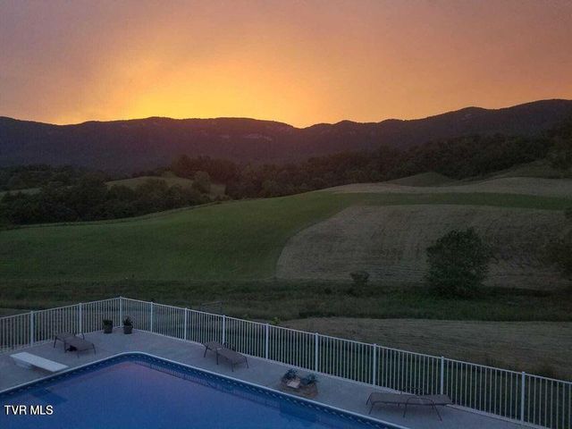 251 Fee Trail, Ewing, VA 24248