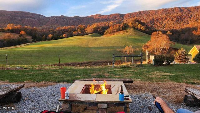 251 Fee Trail, Ewing, VA 24248