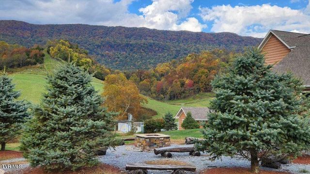 251 Fee Trail, Ewing, VA 24248