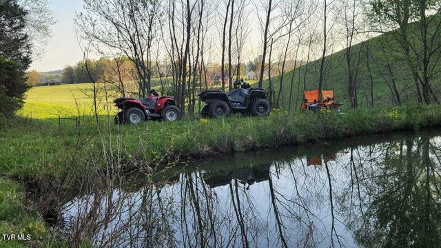 251 Fee Trail, Ewing, VA 24248