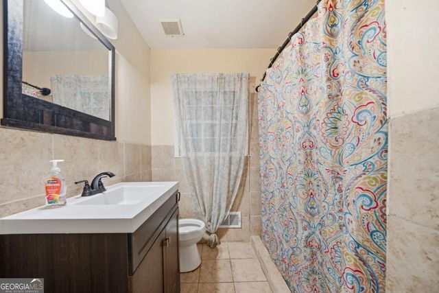 2713 Neptune Place, Decatur, GA 30034