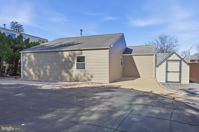 4421 ROSELYN LN, Bensalem, PA 19020