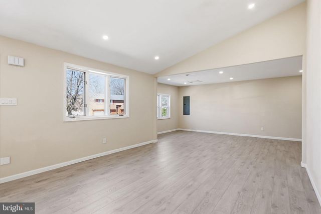 4421 ROSELYN LN, Bensalem, PA 19020