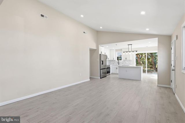 4421 ROSELYN LN, Bensalem, PA 19020