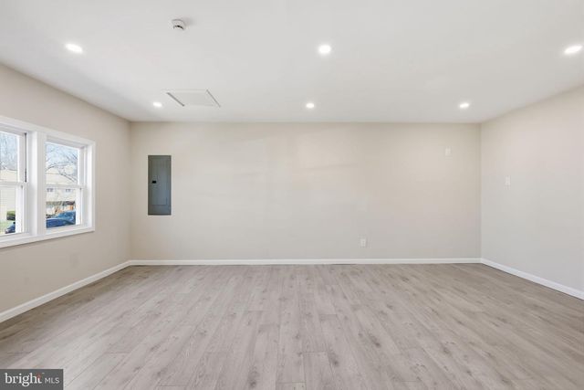 4421 ROSELYN LN, Bensalem, PA 19020