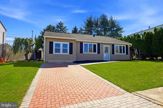 4421 ROSELYN LN, Bensalem, PA 19020