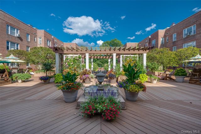 2 Overlook Road 3A6, White Plains, NY 10605