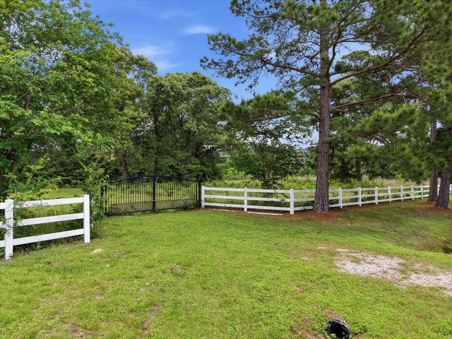 430 Ruel Road, Magnolia, TX 77355