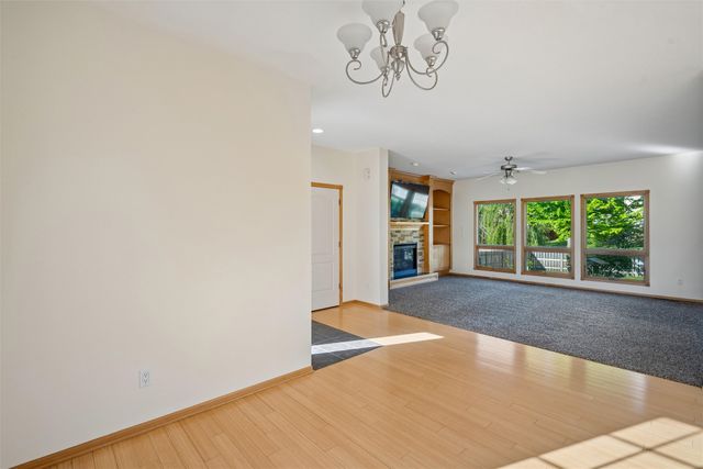 4114 Belair Drive, Urbandale, IA 50323