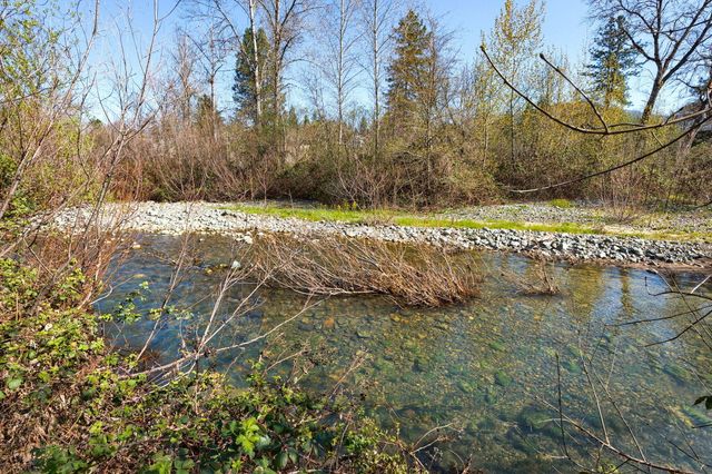 168 Allman Way, Grants Pass, OR 97526