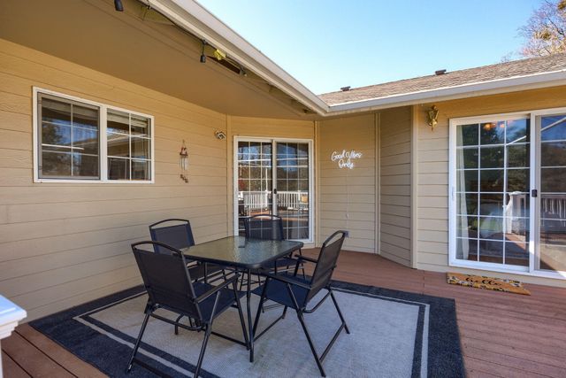 168 Allman Way, Grants Pass, OR 97526