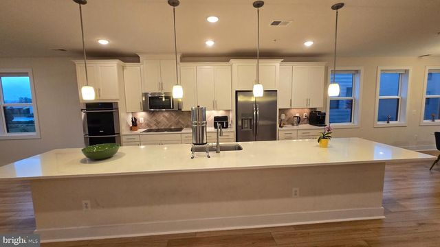 44768 TIVERTON SQ, Ashburn, VA 20147