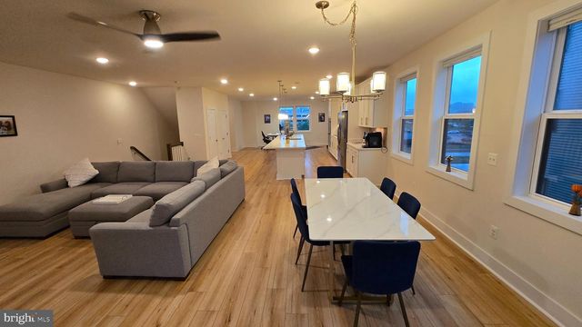 44768 TIVERTON SQ, Ashburn, VA 20147