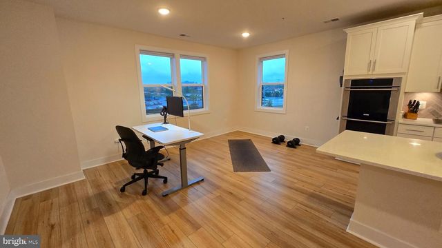 44768 TIVERTON SQ, Ashburn, VA 20147