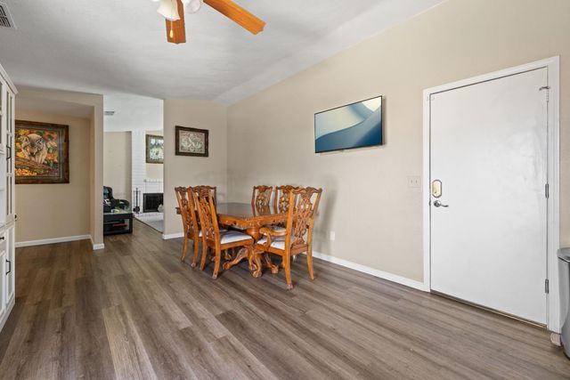 10251 Ellenwood Ave, Sacramento, CA 95827