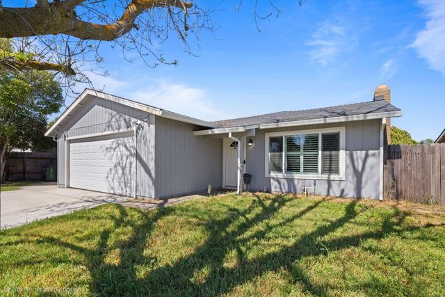 10251 Ellenwood Ave, Sacramento, CA 95827