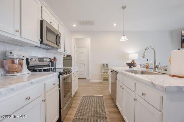 107 Adams Landing Way, Maysville, NC 28555