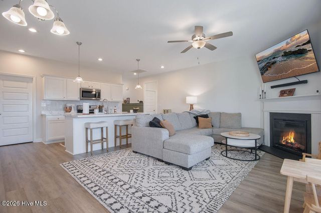 107 Adams Landing Way, Maysville, NC 28555