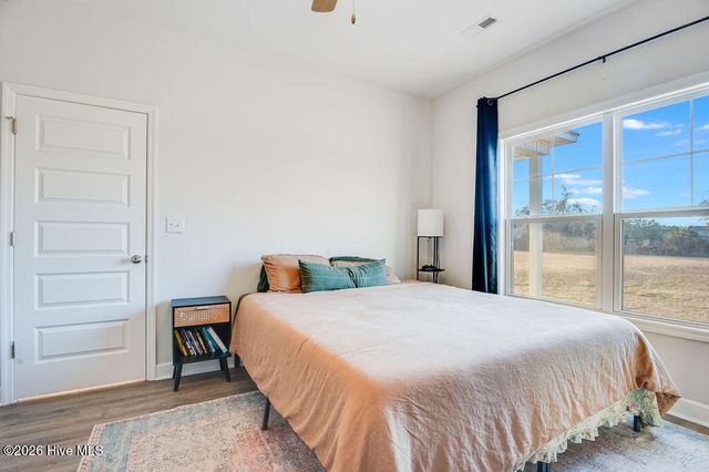 107 Adams Landing Way, Maysville, NC 28555