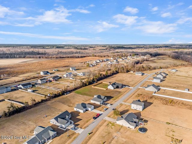 107 Adams Landing Way, Maysville, NC 28555