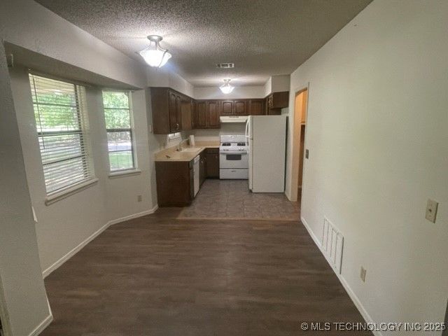 301 E Austin Street, Broken Arrow, OK 74011